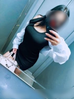 Малина, тел. 8 988 156-28-57 — проститутка, которая работает круглосуточно