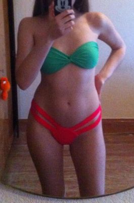 Девушка Лера Адлер (Сочи), 8 989 082-75-69