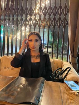 молоденькая студентка Яна, рост: 170, вес: 50