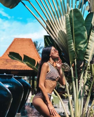 купить проститутку в Сочи (Сандра, рост: 167, вес: 55)