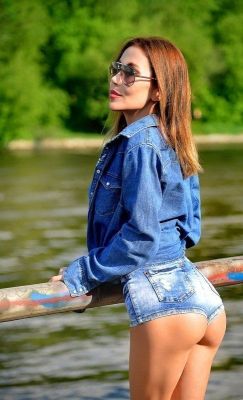 Студентка индивидуалка Регина, рост: 178, вес: 55